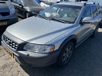 Voiture accidenté Volvo Xc-70 Cross Country  2.5 T AWD  Automaat 2007/3