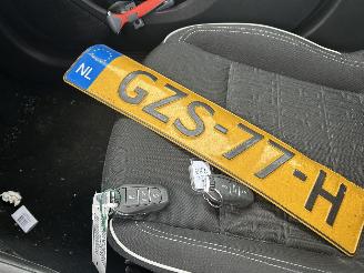 Fiat 600 1.2 Hybrid Urban  Automaat picture 14