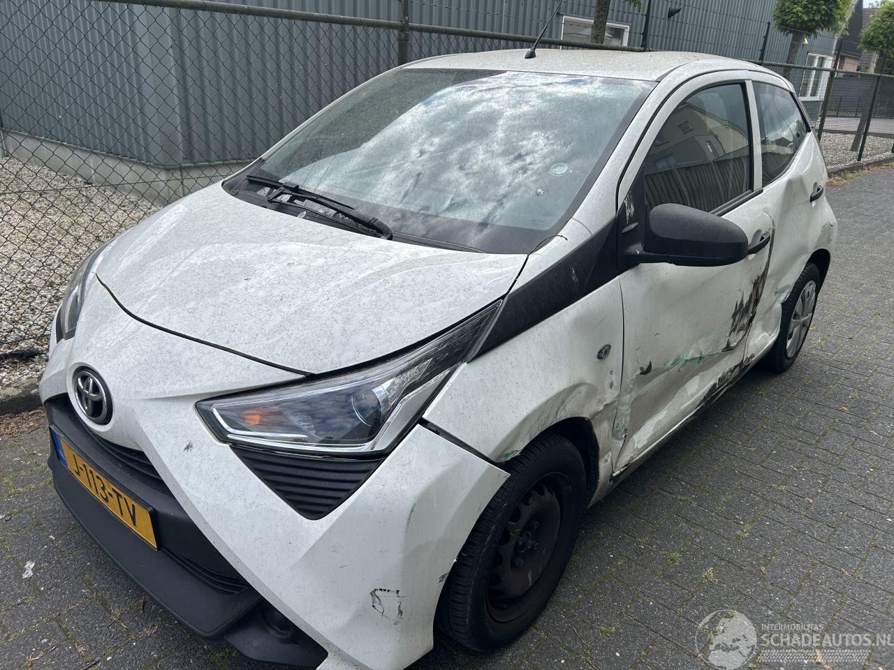 Toyota Aygo 1.0 VVT-I   X-Fun