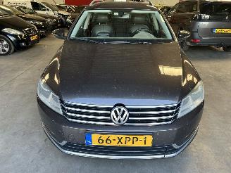 Volkswagen Passat 1.6 TDI  Stationcar picture 2