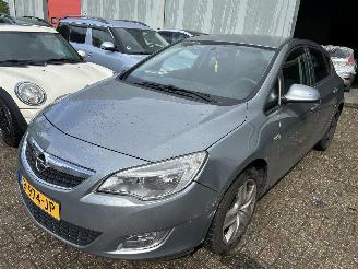 Opel Astra 1.4 Turbo   5 drs picture 1