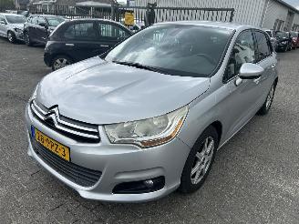 Vaurioauto  passenger cars Citroën C4 1.6 VTI  Tendance  ( LPG G3 ) 2011/3
