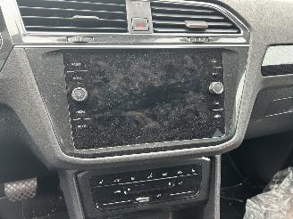 Volkswagen Tiguan 1.4 TSI  e Hybrid Automaat picture 17