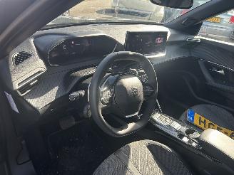 Peugeot 2008 1.2 PureTech 130 GT  Automaat picture 14