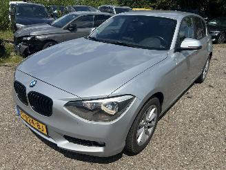 BMW 1-serie 116i   5 Drs picture 1