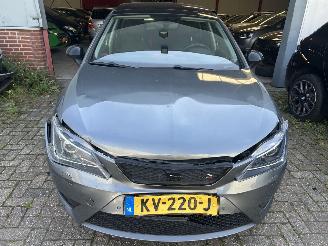 Seat Ibiza 1.0 FR  5 drs ( Panoramadak ) picture 2