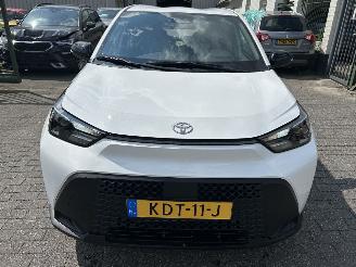 Toyota Aygo X  1.5   Hybrid  Automaat    ( 2708 Km ) picture 2