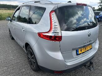 Renault Scenic 1.5 DCI  Bose  7 persoons picture 8