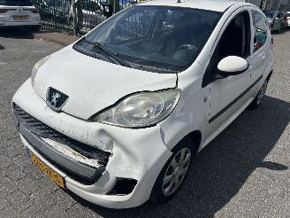 skadebil auto Peugeot 107 1.0 2011/11