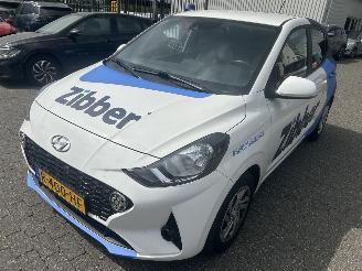 Vaurioauto  passenger cars Hyundai I-10 1.0 Comfort 2022/9