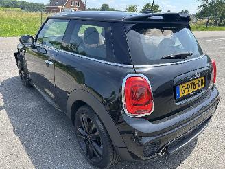 Mini Cooper 1.5 picture 7