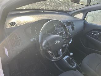 Kia Rio 1.2i  5 drs picture 9