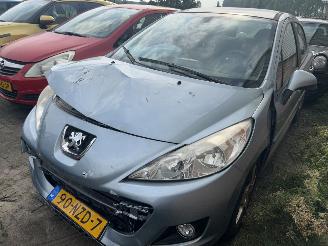 Damaged car Peugeot 207 1.6  Automaat  5 Drs 2011/11