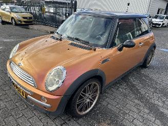 škoda osobní automobily Mini One 1.6 Pepper 2004/2