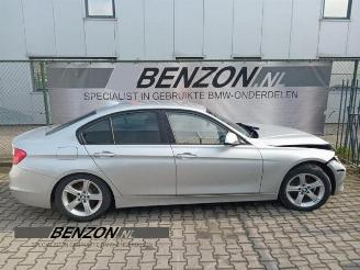 Vrakbiler auto BMW 3-serie 3 serie (F30), Sedan, 2011 / 2018 320i xDrive 2.0 16V 2014/9