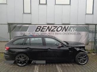 Vrakbiler auto BMW 3-serie  2013