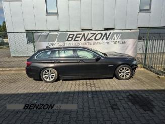 BMW 5-serie 5 serie Touring (F11), Combi, 2009 / 2017 520d xDrive 16V picture 2