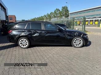 Vrakbiler auto BMW 3-serie 3 serie Touring (G21), Combi, 2019 320e 2.0 TwinPower Turbo 16V 2021/7