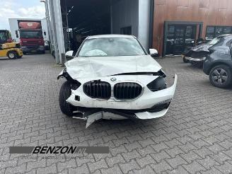 Vrakbiler auto BMW 1-serie 1 serie (F40), Hatchback, 2019 116d 1.5 12V TwinPower 2021/11