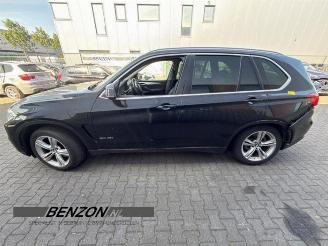 Vrakbiler auto BMW X5 X5 (F15), SUV, 2013 / 2018 xDrive 40e 2.0 2016/3