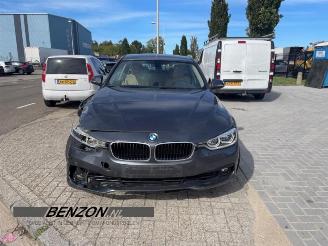 Vrakbiler auto BMW 3-serie 3 serie Touring (F31), Combi, 2012 / 2019 318i 1.5 TwinPower Turbo 12V 2017/6