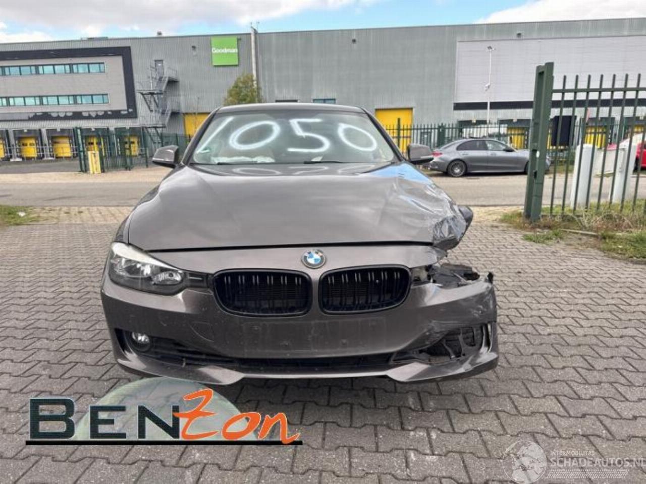 BMW 3-serie 3 serie (F30), Sedan, 2011 / 2018 320i 2.0 16V
