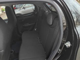 Peugeot 108 1.0 e-VTI Allure Clima Cruise picture 21