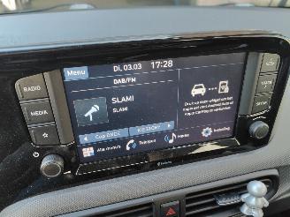 Hyundai I-10 1.0 Premium Cruise picture 11