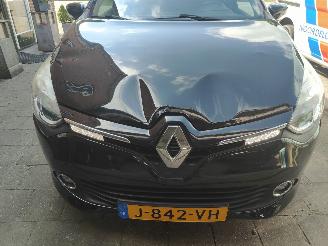 Renault Clio Estate 0.9 TCE Dynamique Navi Trkhaak Cruise picture 10