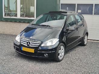 Schadeauto Mercedes A-klasse 160  Avantgarde Automaat Pano 2009/10