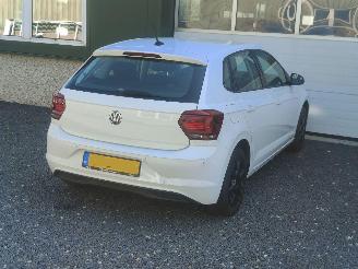 Volkswagen Polo 1.0 MPI Comfortline Navi Clima picture 5