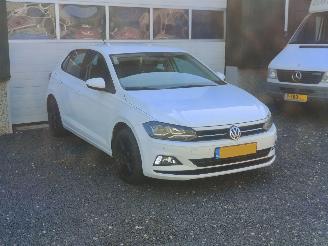Volkswagen Polo 1.0 MPI Comfortline Navi Clima picture 4
