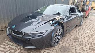Coche siniestrado BMW i8  2017/11