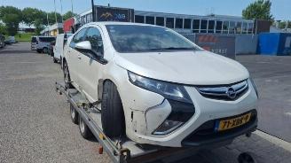 Salvage car Opel Ampera Ampera, Hatchback, 2011 / 2015 1.4 16V 2012/5