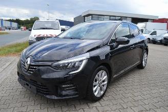 Schadeauto Renault Clio Renault Clio TCe 100 LPG Intens Full led navi klimaaut 2021/10