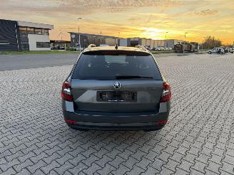 Skoda Octavia 1.6 TDI DSG KLIMA NAVI AHK SITZHEIZUNG picture 6