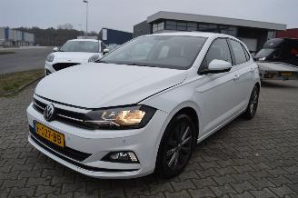 krockskadad bil auto Volkswagen Polo VW POLO HIGHLINE NAVI PDC KLIMATRONIK 2020/1