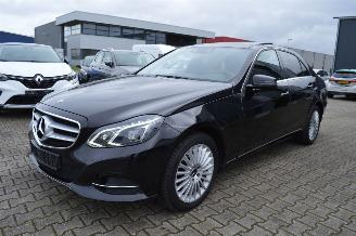 krockskadad bil auto Mercedes E-klasse E220 CDI Aut Avantgarde Panorama dach Full Leder Comand Kamera 2013/10