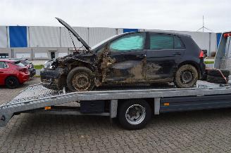 Unfallwagen Volkswagen Golf 2.0 TDI ALSTAR 110 KW 2016/9