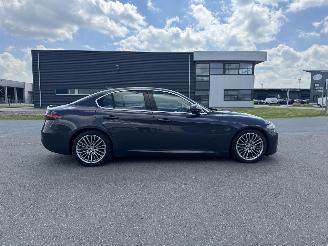 Alfa Romeo Giulia SUPER 2.2 JTDM NAVI LEDER XENON VOLL picture 4