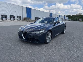 Avarii autoturisme Alfa Romeo Giulia SUPER 2.2 JTDM NAVI LEDER XENON VOLL 2016/10