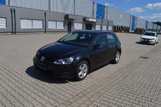 krockskadad bil auto Volkswagen Golf 1.6 TDI COMFORTLINE 81 KW KLIMA 2015/2