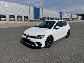 Schadeauto Volkswagen Polo 1.0 Life Led Klima Navi Kamera 2022/9