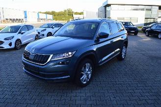 Damaged car Skoda Kodiaq 2.0 TDI 140 KW 4X4 ALLRAD PANO ACC 7 SITZE 2017/3