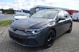uszkodzony samochody osobowe Volkswagen Golf Volkswagen Golf VIII Life 2,0 Tdi Panorama IQlight Acc Pdc 2020/8