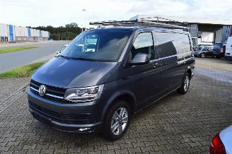 Schadeauto Volkswagen Transporter 2.0 TDI 150 KW DSG HIGHLINE LEDER 2017/4