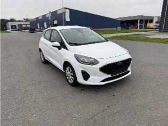 damaged passenger cars Ford Fiesta 1.0 Klima Led Navi 2022/5