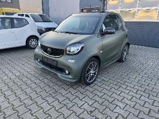 skadebil auto Smart Fortwo BRABUS EDITION PANORAMA LEDER 2019/9