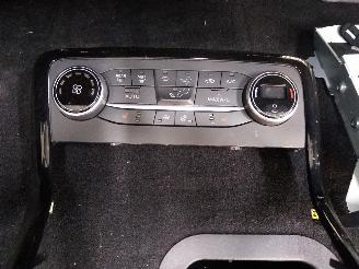 Ford EcoSport  picture 8