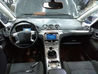 Ford S-Max  picture 12